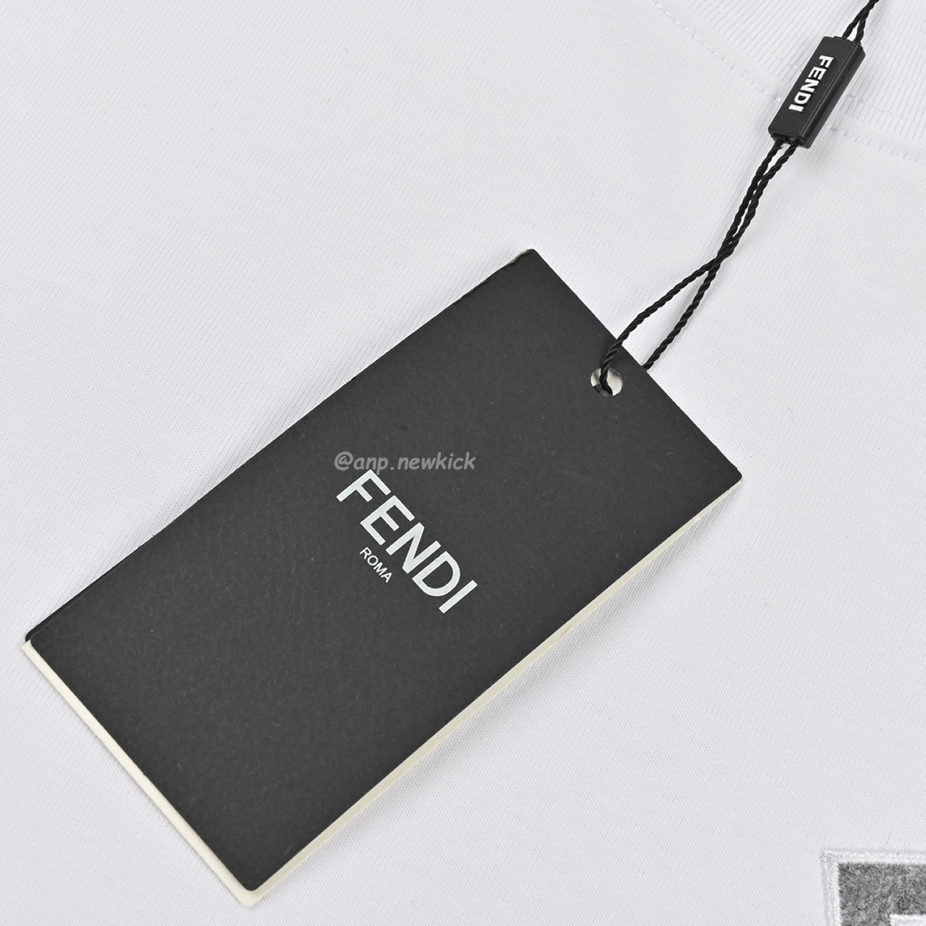 Fendi Pentagonal F Embroidered Flocked Round Neck Short Sleeved T Shirt (9) - www.newkick.vip